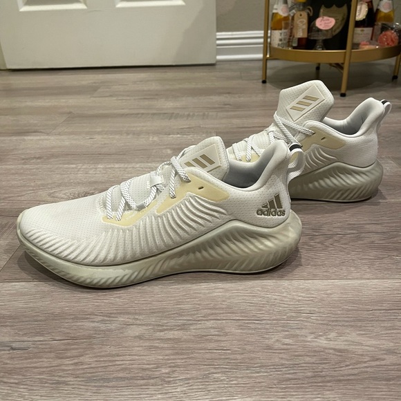 Adidas Alphabounce Plus Shoes - Picture 2 of 6